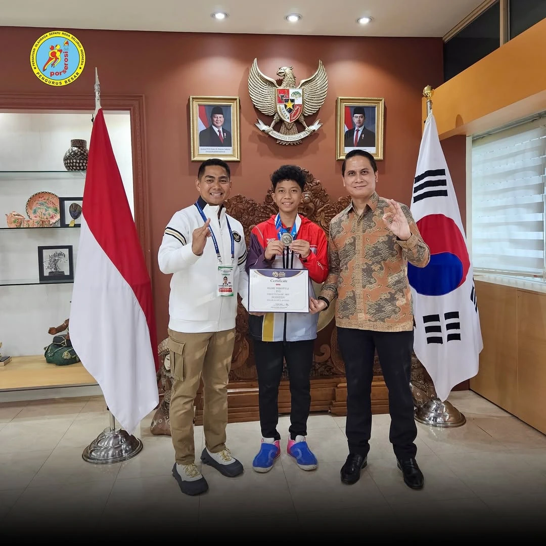Penyerahan Penghargaan Internasional